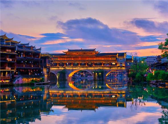 Tour Trung Quốc Trương Gia Giới - Phượng Hoàng Cổ Trấn Bay VJ 2023